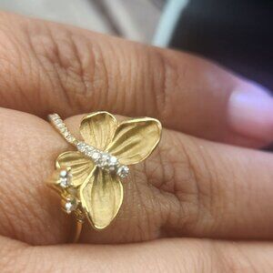 Butterfly ring